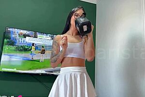 Bola no buraco da novinha do golfe... anal creampie cosplay fun! ⛳🍑💦