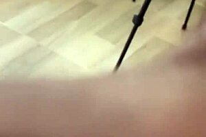 hijastro sneaks in to fuck me hard while dad’s away at home 😏💦