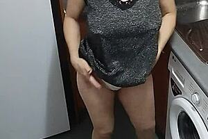 yo i banged my girlfriend's mom, love her natural tits and tight pussy