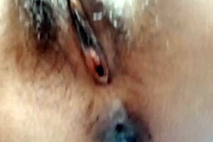 desi indian teen's amazing indoor hairy pussy close-up
