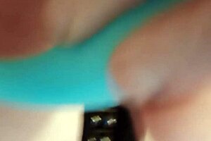 Alura Marie Baker unleashes powerful squirting session