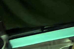 she ended up sucking the carpenter's dick in this casual gay encounter.